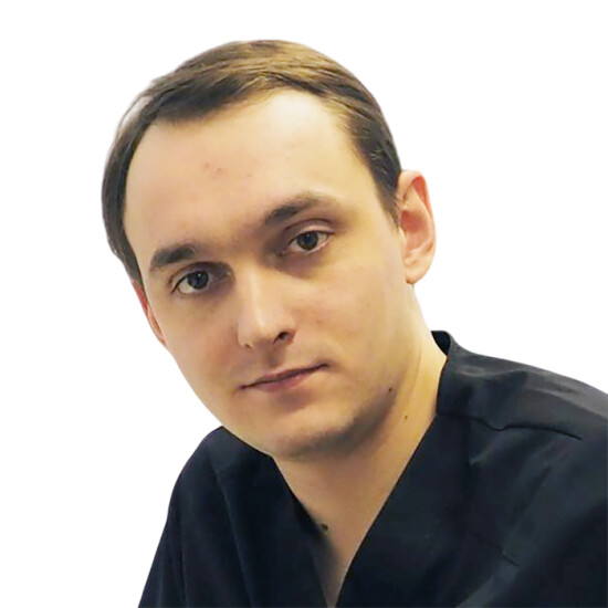 Врач Куров Максим Александрович
