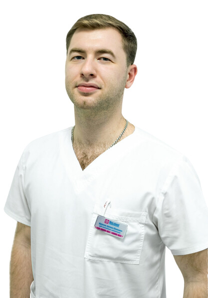 Врач Бугунов Артем Олегович 