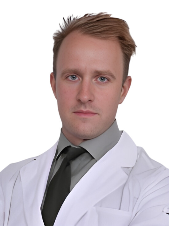 Врач Сергиенко Максим Валерьевич 