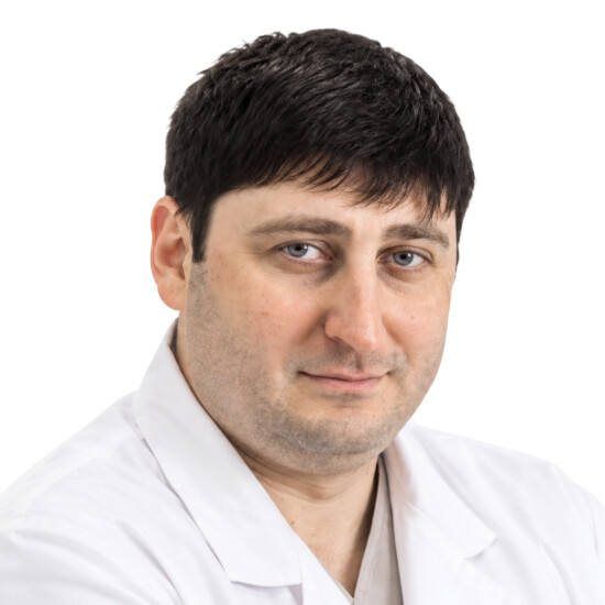 Врач Искандарян Эдуард Грантикович 