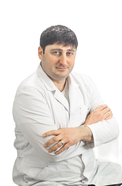 Врач Искандарян Эдуард Грантикович 