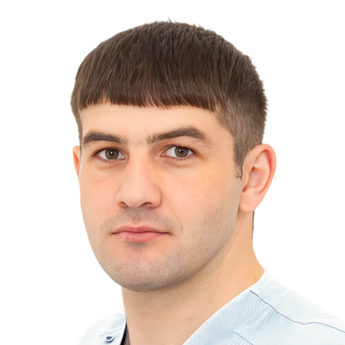 Врач Хубиев Азнаур Асланбиевич 