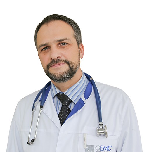 Врач Жиляев Евгений 