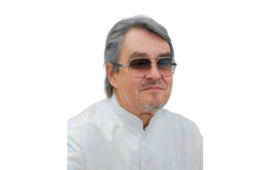 Врач Кирющенков Петр Александрович 