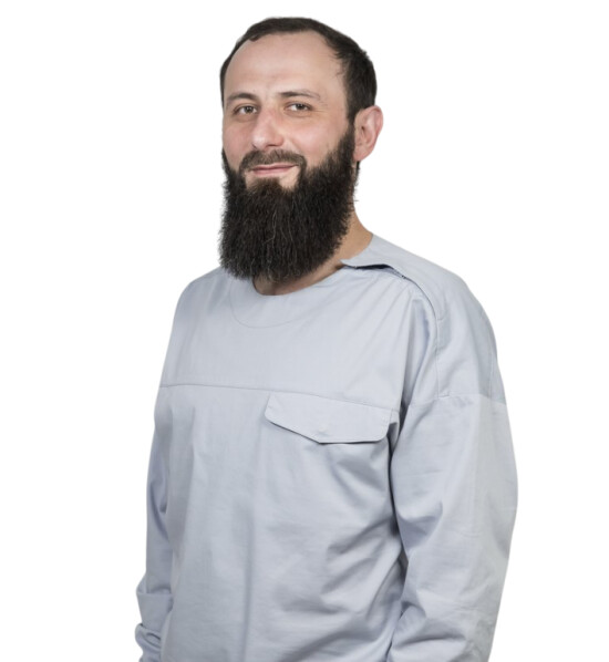 Врач Крымшамхалов Ислам Азаматович 