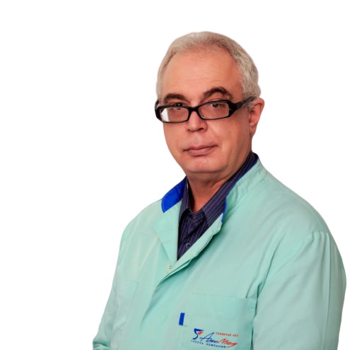 Врач Зотов Михаил Викторович