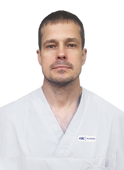 Врач Степанов Руслан Сергеевич 