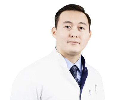 Врач Молотков Мерген Лиджиевич 