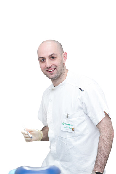 Врач Эдгулов Анзор Залимович 