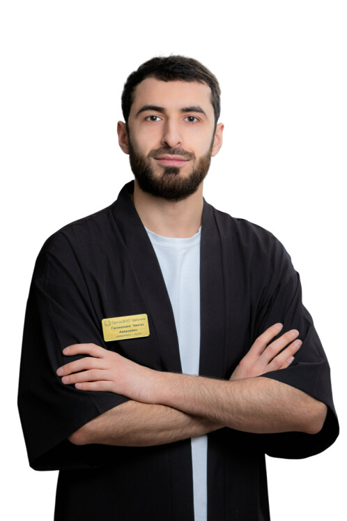 Врач Гасаналиев Чингиз Айвазович 