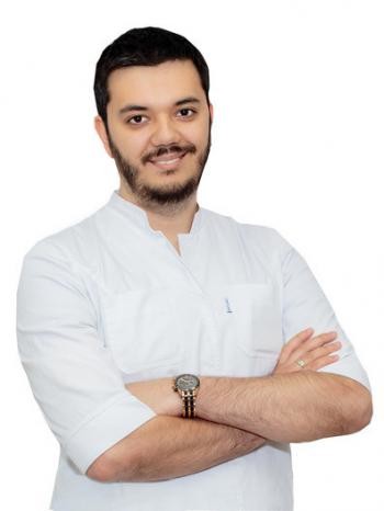 Врач Ниязов Рустам Муратович 