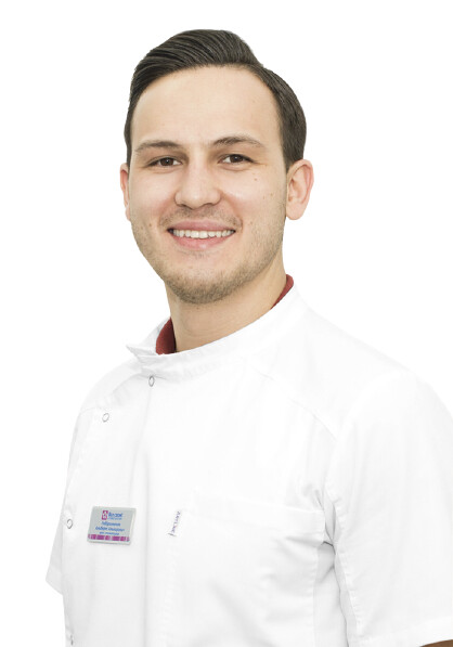 Врач Габдрахманов Альберт Алмирович 