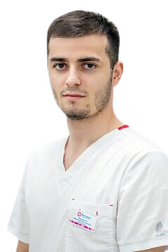 Врач Амирханов Магомедганипа Арсланович 