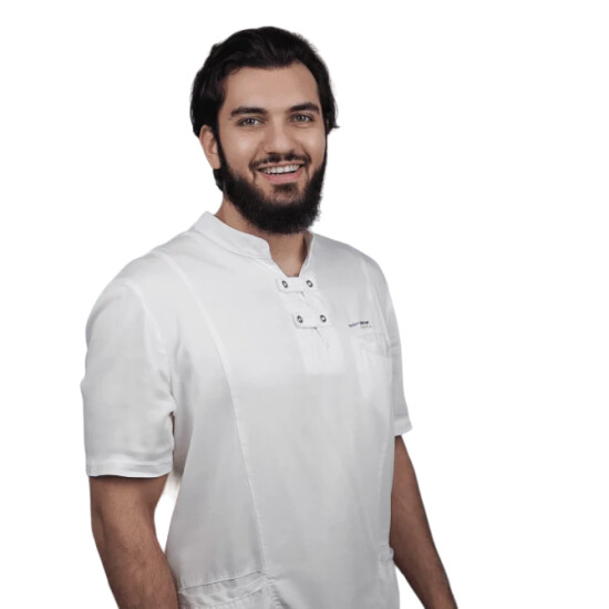 Врач Даурбеков Джабраил Исропилович 