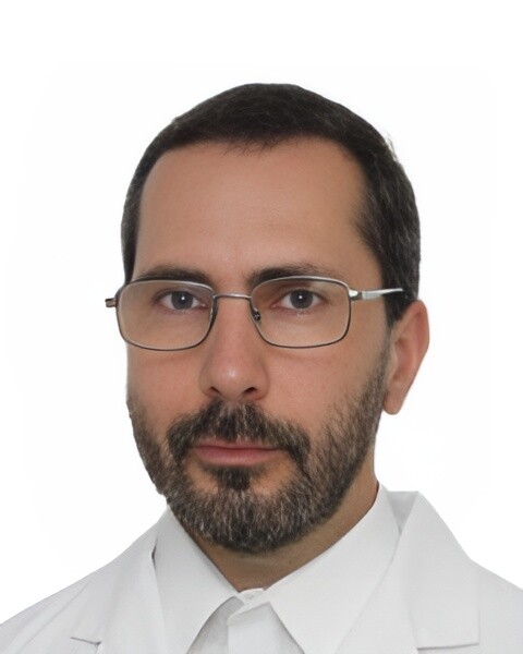 Врач Арнук Филипп Лябибович