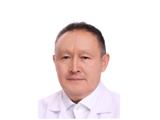 Врач Эрназаров Бактыбек Шаимбетович 