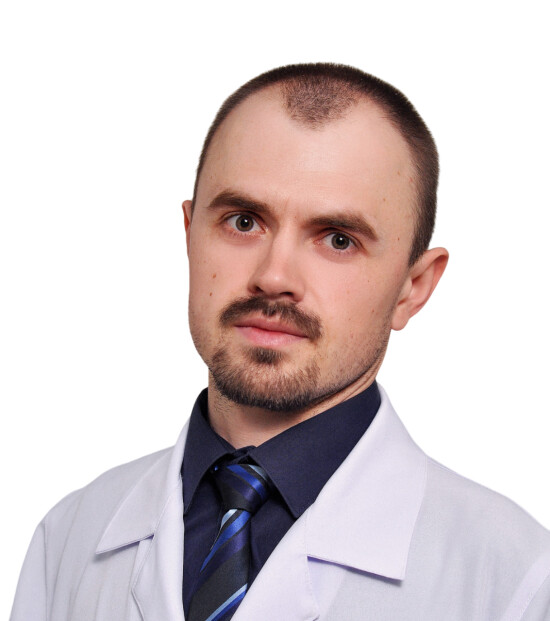 Врач Попов Артем Александрович