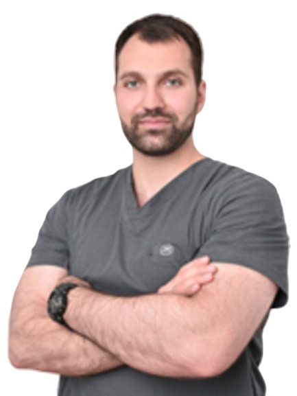 Врач Даурбеков Ислам Исропилович 