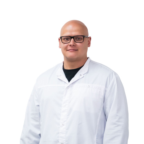 Врач Еналиев Тимур Иршадович