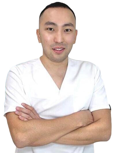 Врач Цыденов Артём Ажабович 