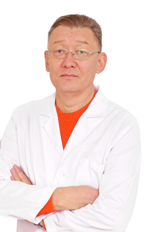 Врач Мартынов Олег Иванович 