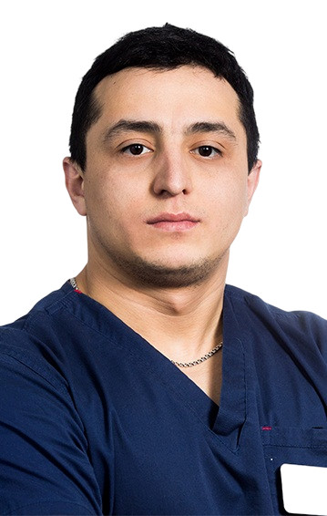 Врач Байрамов Гирим Гумалатович