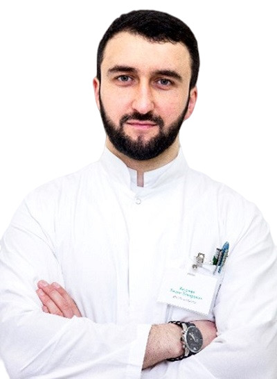 Врач Хизриев Хизри Закирович