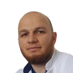 Врач Дзугаев Муслим Саралиевич 