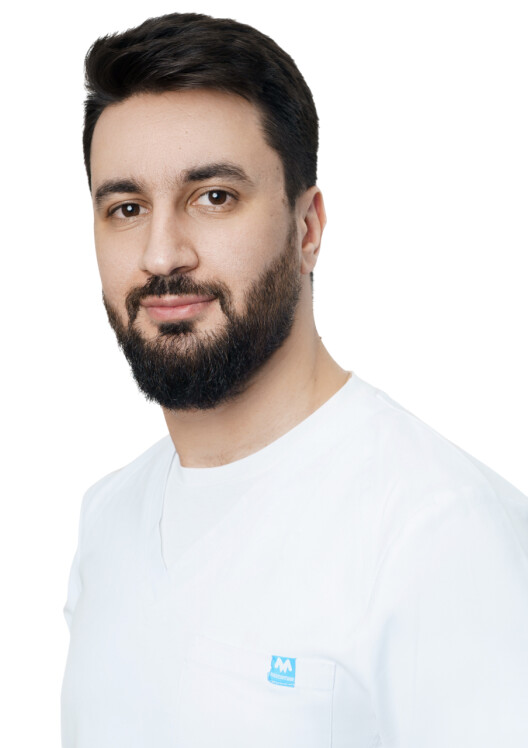 Врач Гулиев Ульви Эльчин оглы