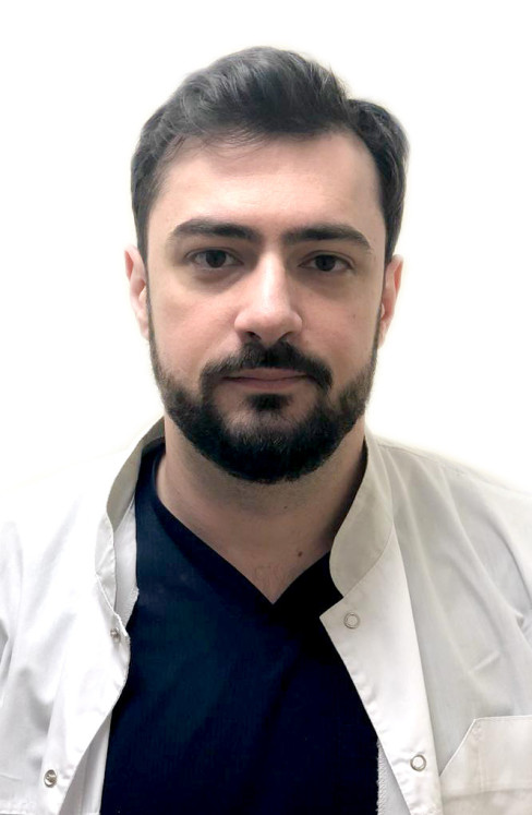 Врач Константинов Илья Изольдович 